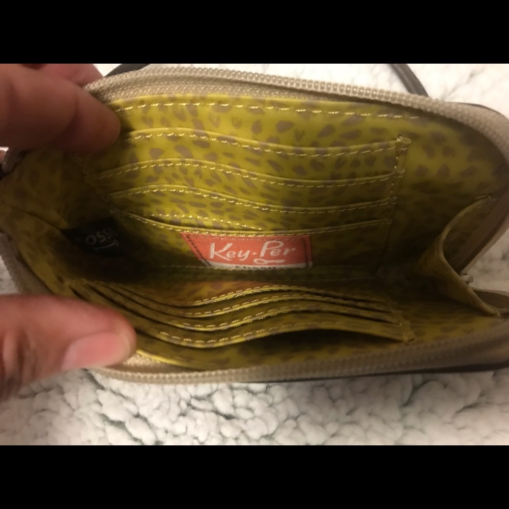 Fossil wristlet - Picture 2 of 5